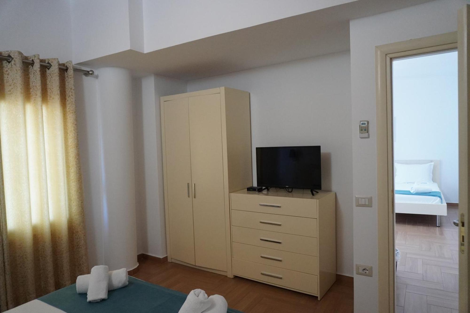 Hotel Agel Саранде Екстериор снимка