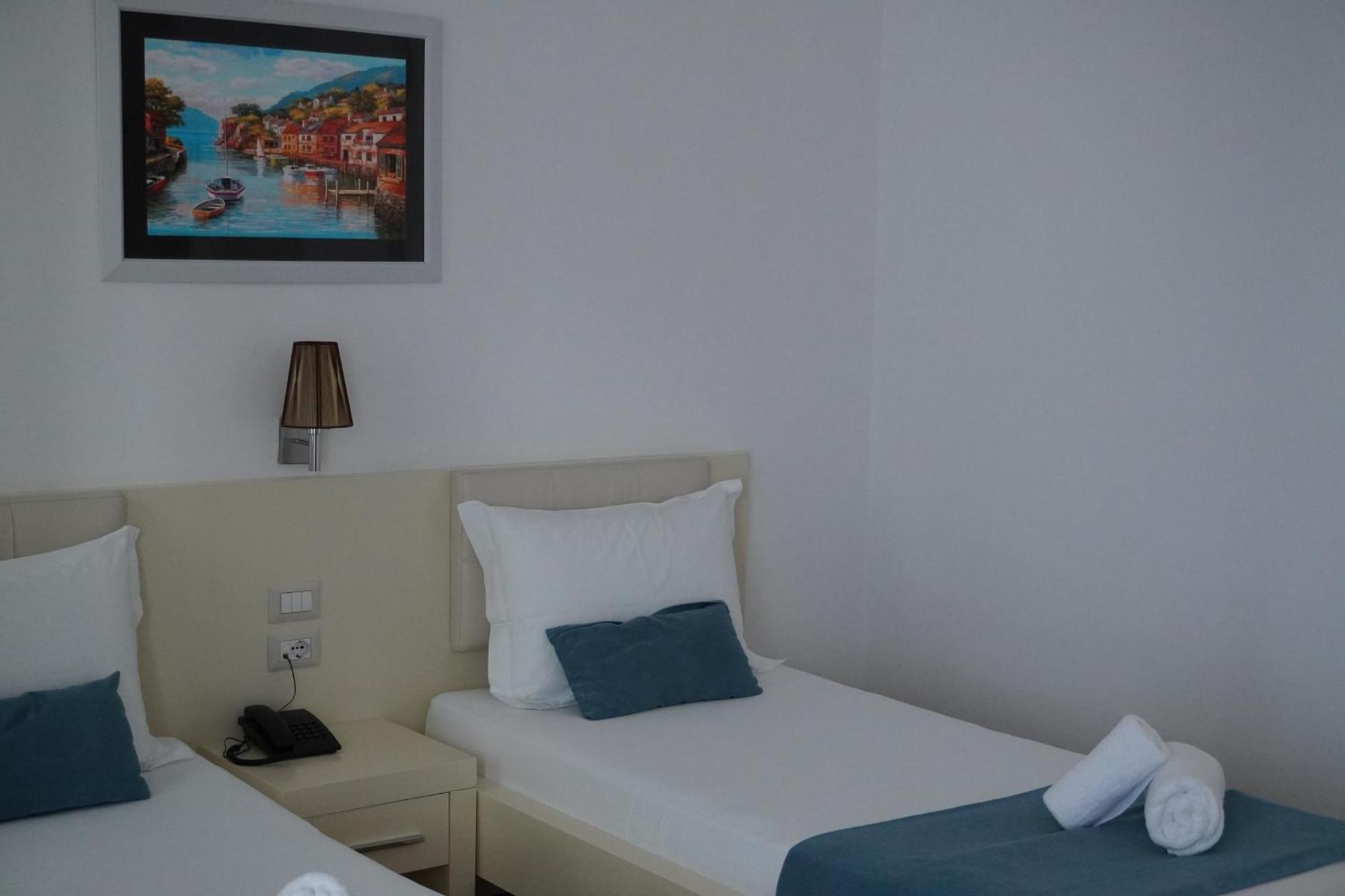 Hotel Agel Саранде Екстериор снимка