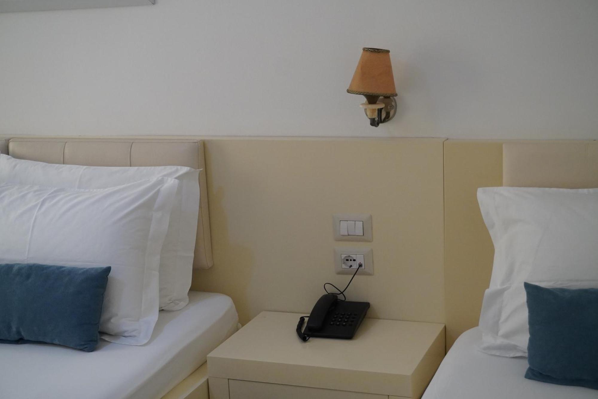 Hotel Agel Саранде Екстериор снимка